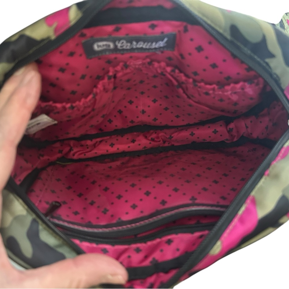 LUG Carousel Convertible Camo Green Pink Crossbody or to a Belt Bag Travel Purse - Picture 15 of 16
